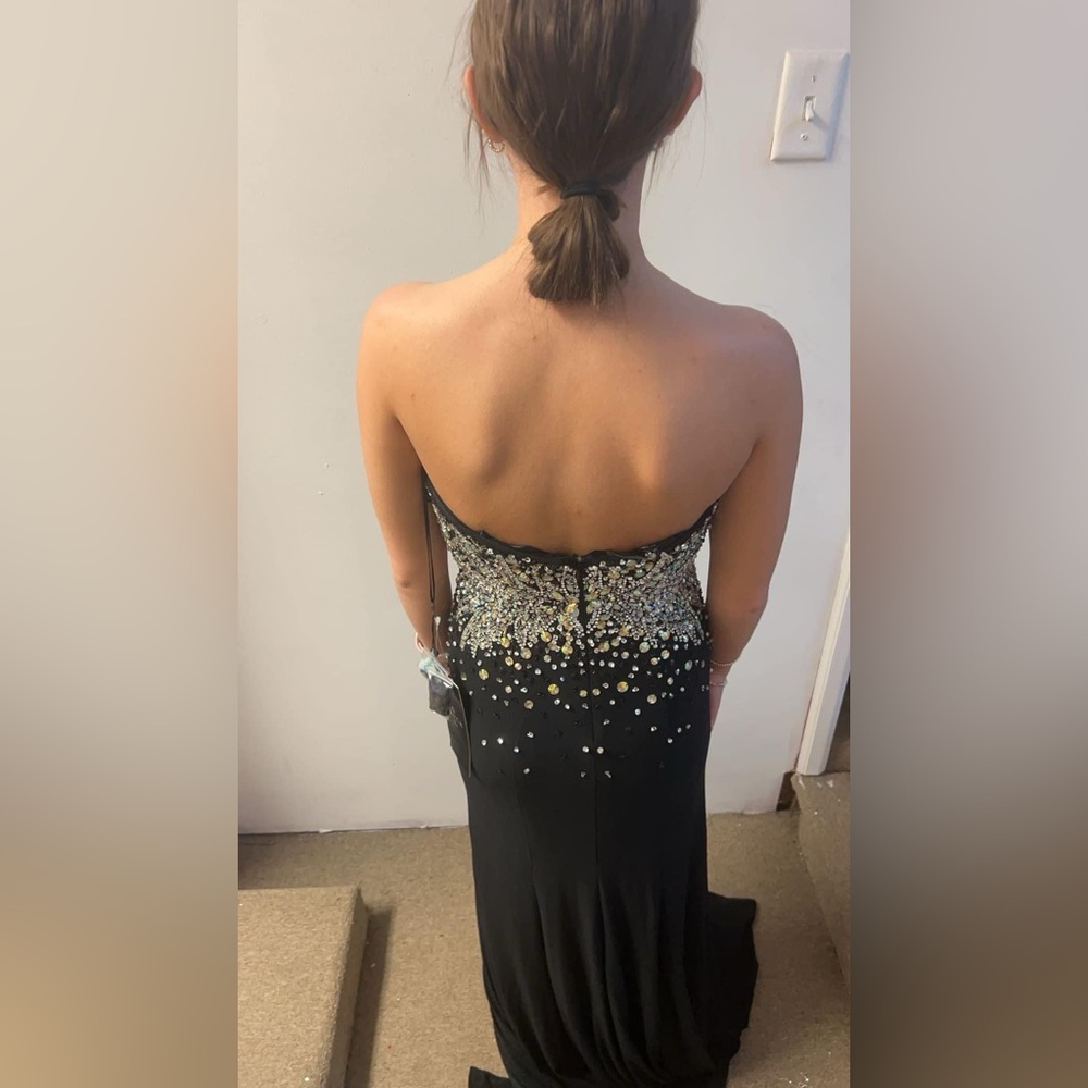 PROM! - Picture 2 of 2